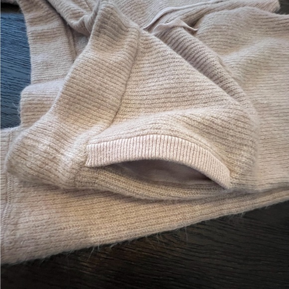 Fall & Winter Soft Express Smoky Pink Crop Sweater & Jogger Lounge Pajamas Small - Picture 5 of 7